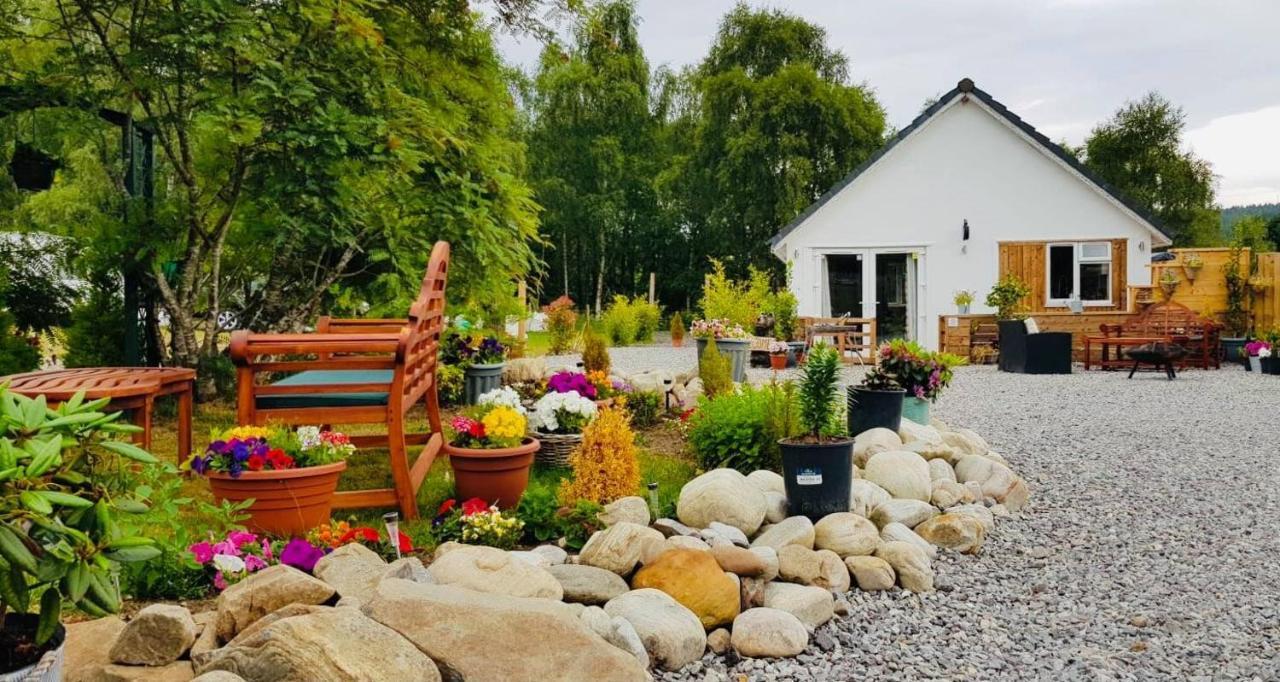 Highland Retreats Cannich Bagian luar foto