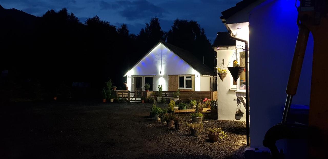 Highland Retreats Cannich Bagian luar foto